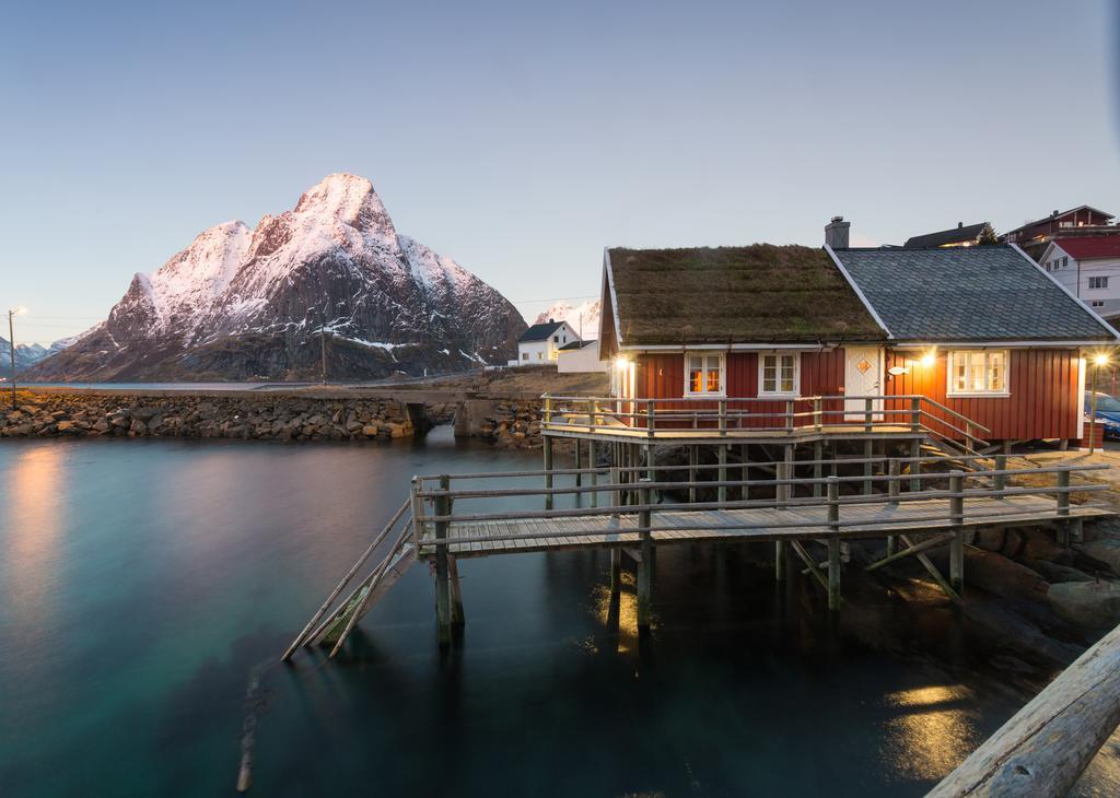 Valen Cabins In Рейне Экстерьер фото